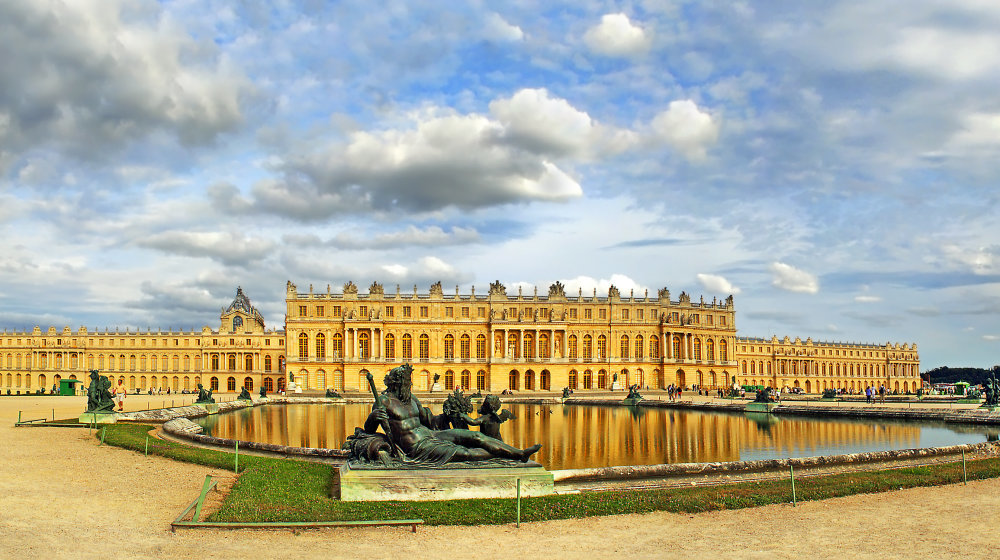 کاخ ورسای از جاذبه های گردشگری فرانسه