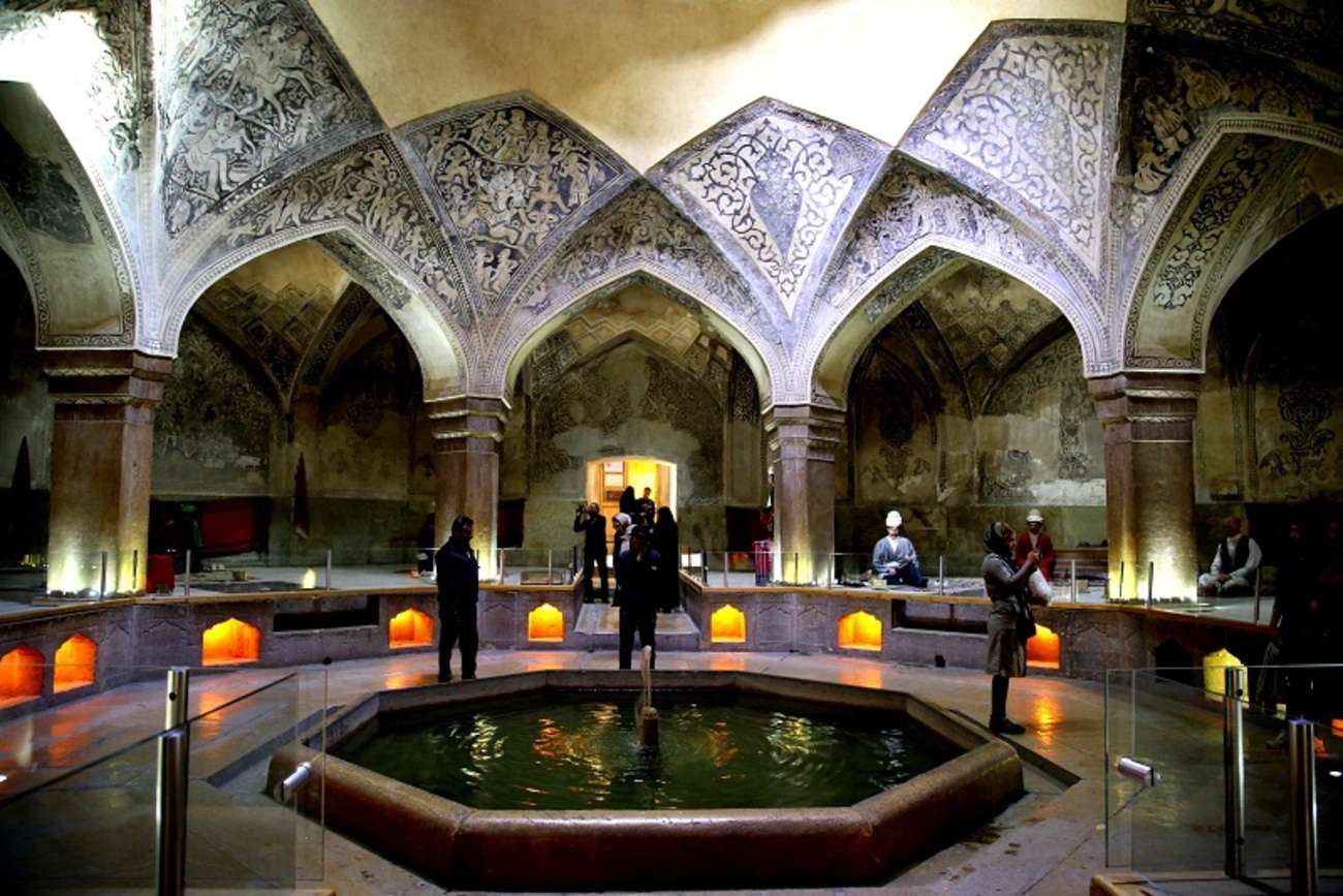 حمام وکیل از جاذبه های گرشگری شیراز