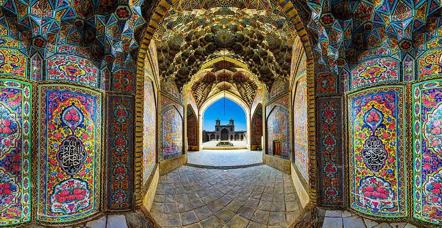 مسجد نصیر الملک یا مسجد صورتی